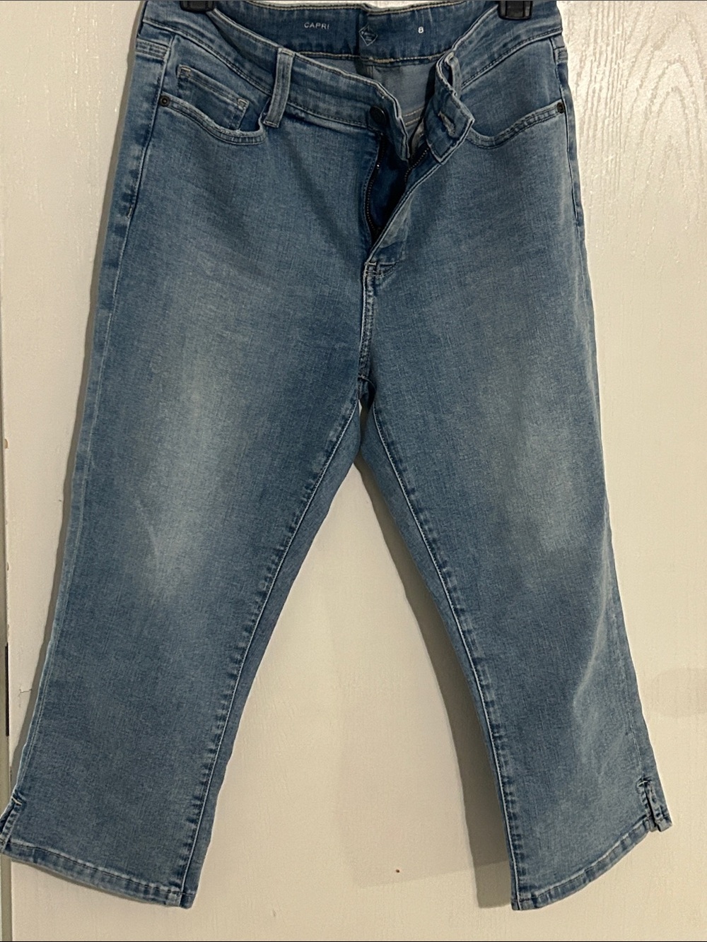 St. John’s Bay Light Blue Cropped Jeans - Capri Style